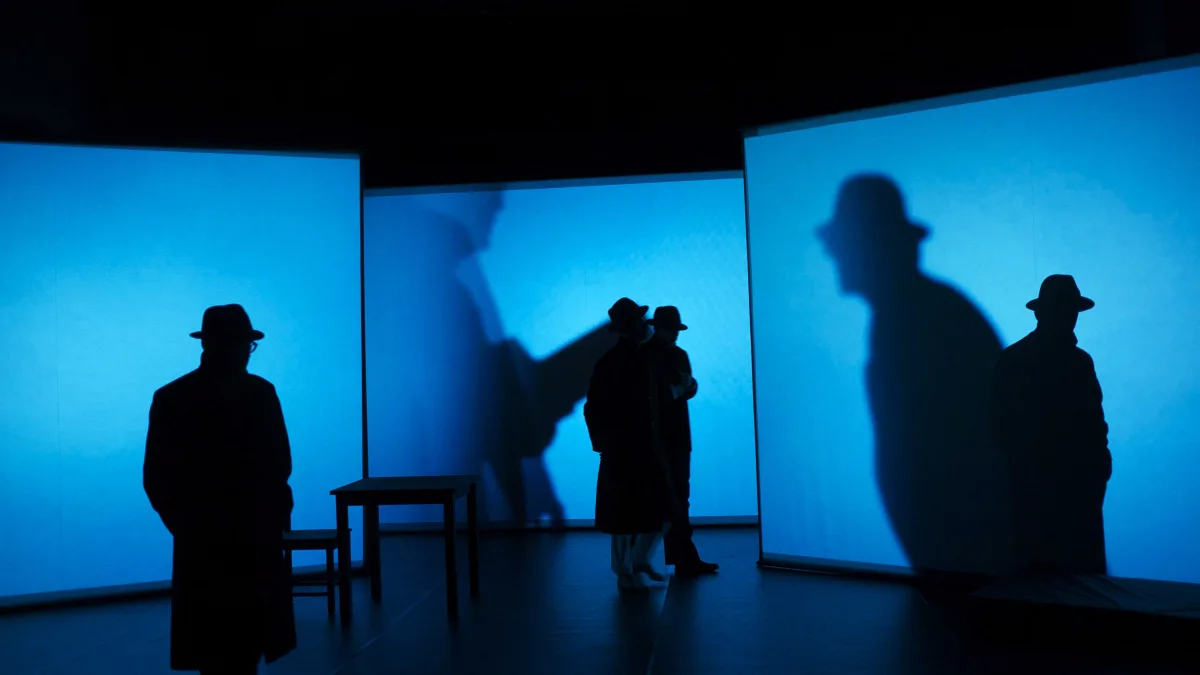 Concept (in collaboration with Martin Haselböck and Frank Hoffmann), stage design and film projections for the stage wor