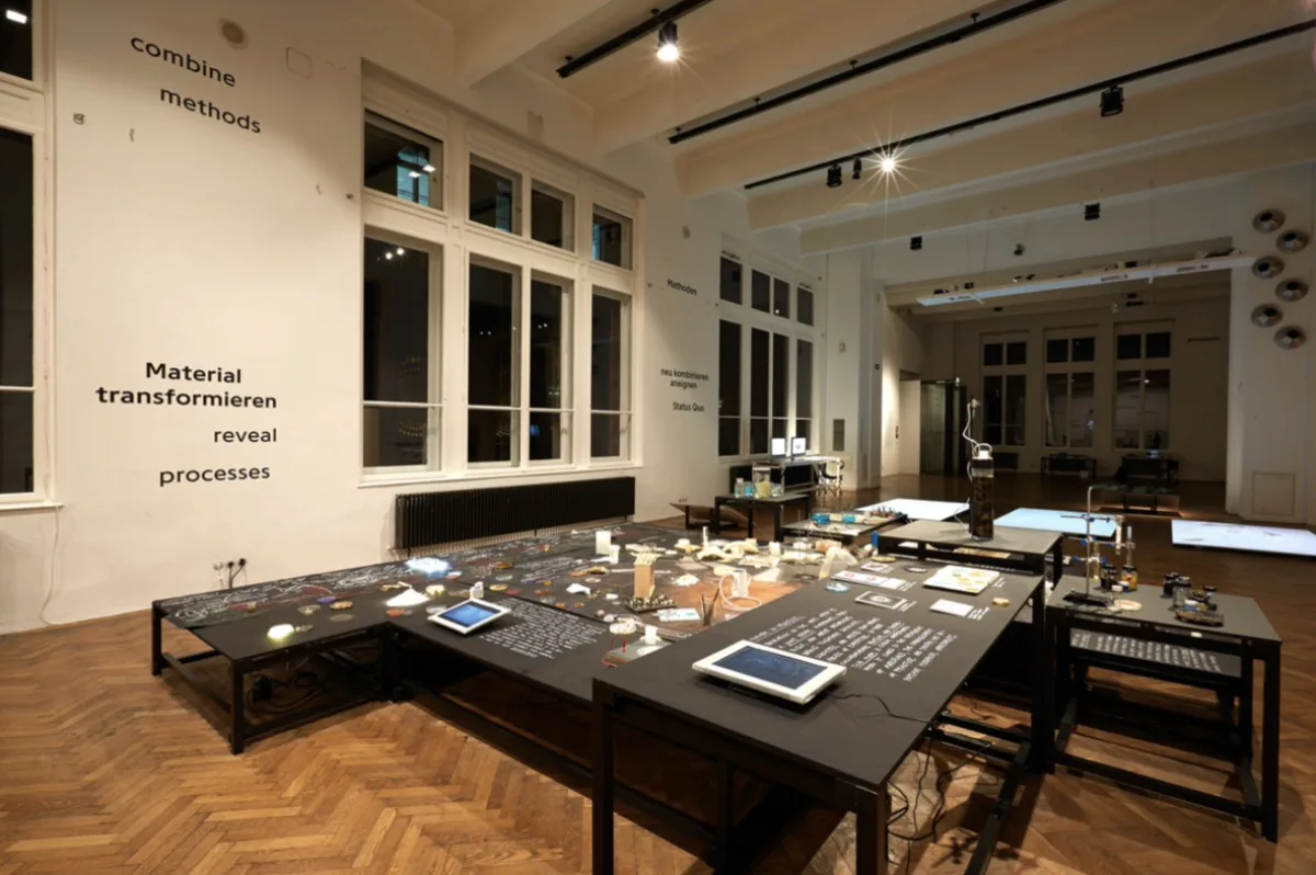 „Liquid Things“ im MAK. Foto: Peter Kainz