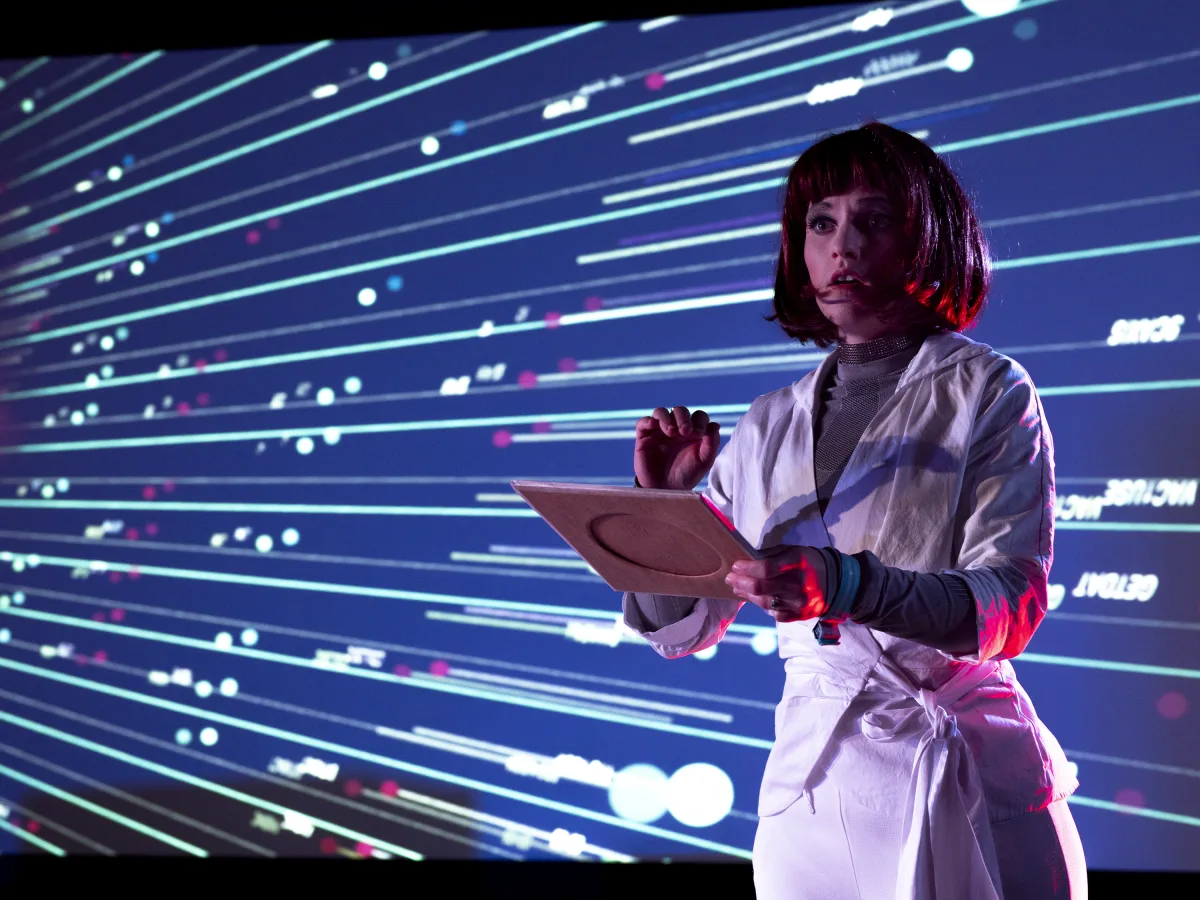 Anna Herbst in „Nova – Imperfecting Perfection“ von Franz Danksagmüller, Dortmund, Juni 2019