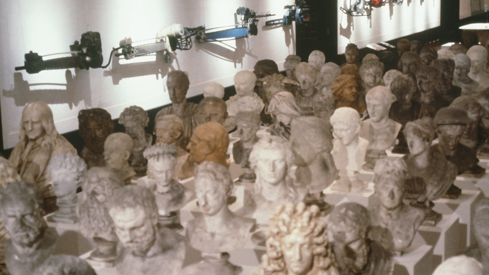 Peter Greenaway: “100 Objects to represent the World”, 1992. Photo: Manu Luksch