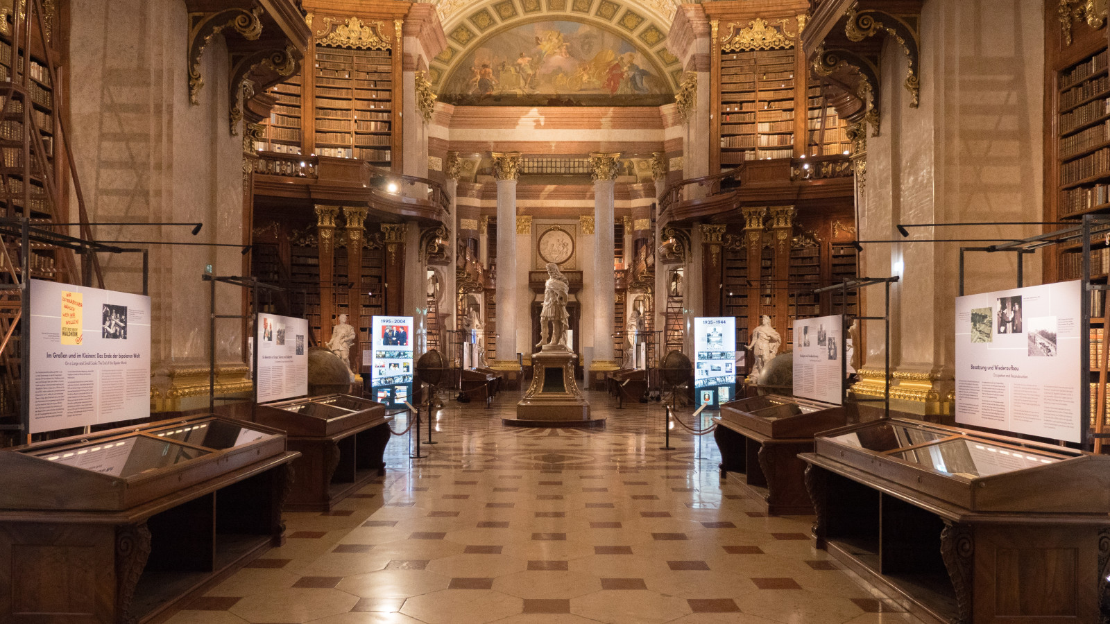 Ausstellung „Ein Jahrhundert in Bildern. Österreich 1925–2025“, Foto: Virgil Widrich
