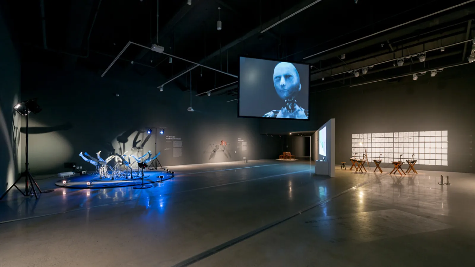 Exhibition “Robot Essay” at MMCA – National Museum of Modern and Contemporary Art, Korea (28.4.2015 to 19.7.2015).