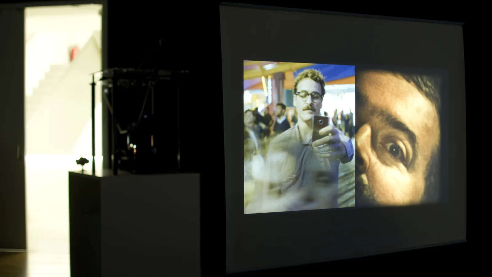 Installation “Side by Side” at METRO Kinokulturhaus Vienna, 2017, photo: Virgil Widrich