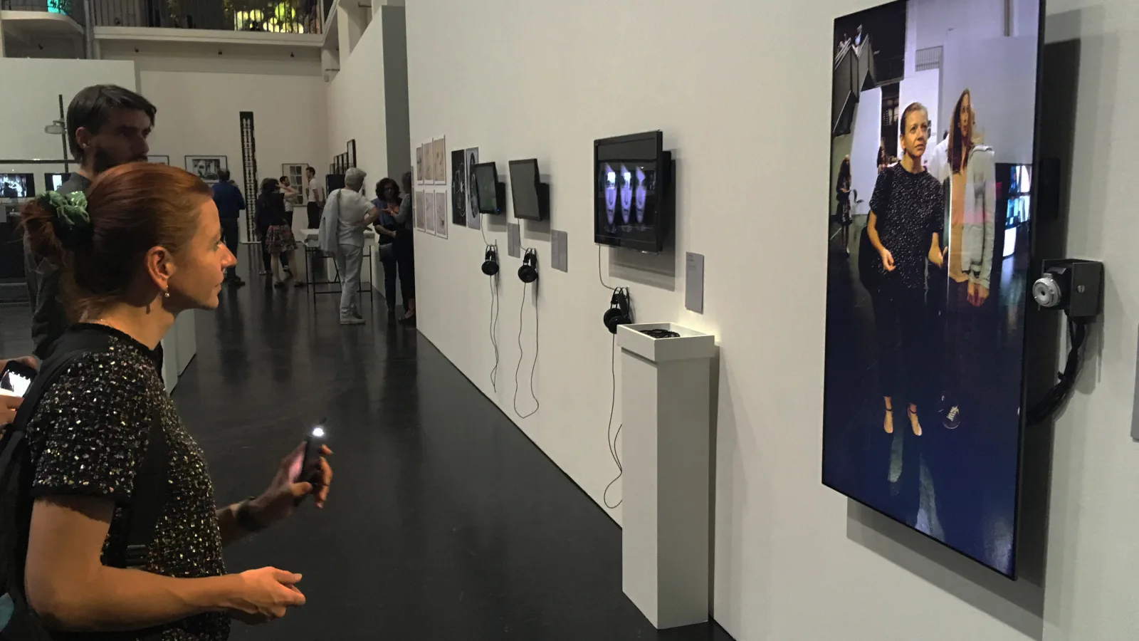 “tx-mirror”, real-time installation by Martin Reinhart and Virgil Widrich, ZKM-Karlsruhe, 2018. Photo: Martin Reinhart
