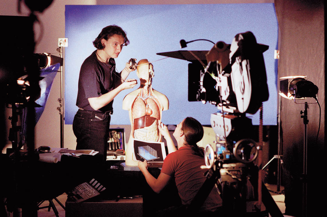 The shooting of a “tx-transform” demonstration, Erwin Meisel and Sigrid Markl at Synchrofilm Wien, 1998