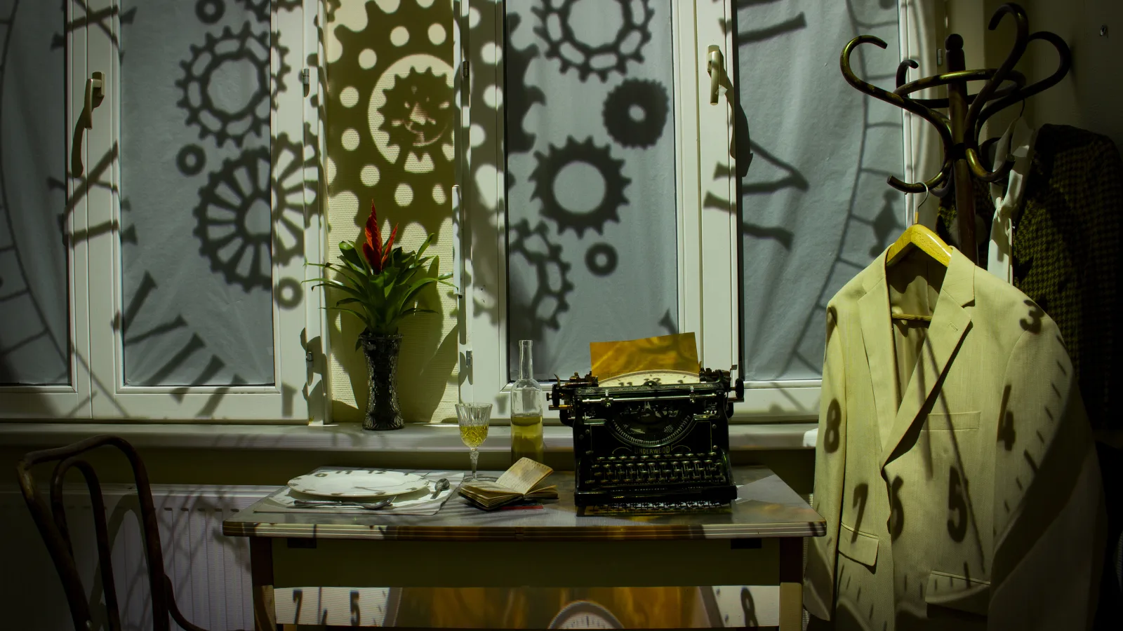 “Voyage Around My Room”, video installation, 2018, Virgil Widrich